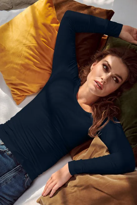 Levné dámské triko s dlouhými rukávy a hlubším výstřihem, tmavomodrá